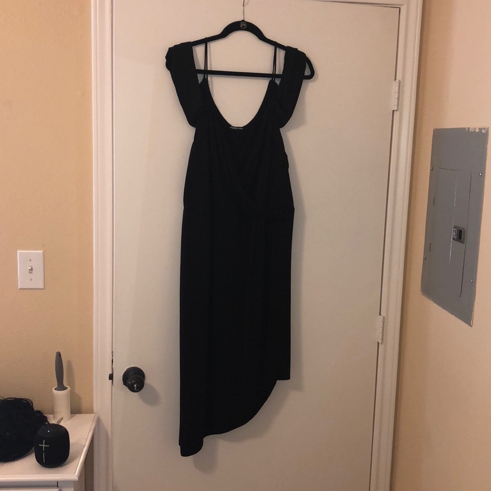 NEW PLUS SIZE LITTLE BLACK DRESS🖤